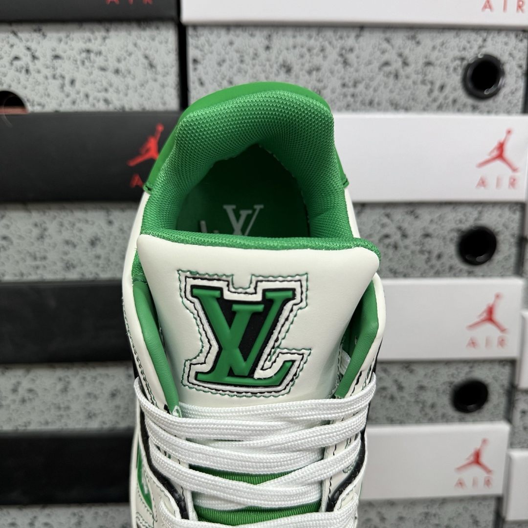 Louis Vuitton Trainer Rhinestone - Image 4