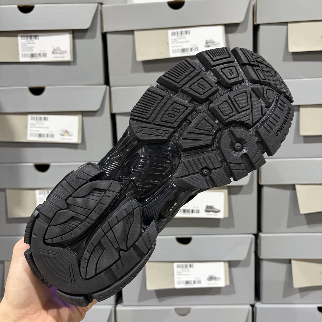 Balenciaga Runner 7 Gen (Black LED) - Image 7