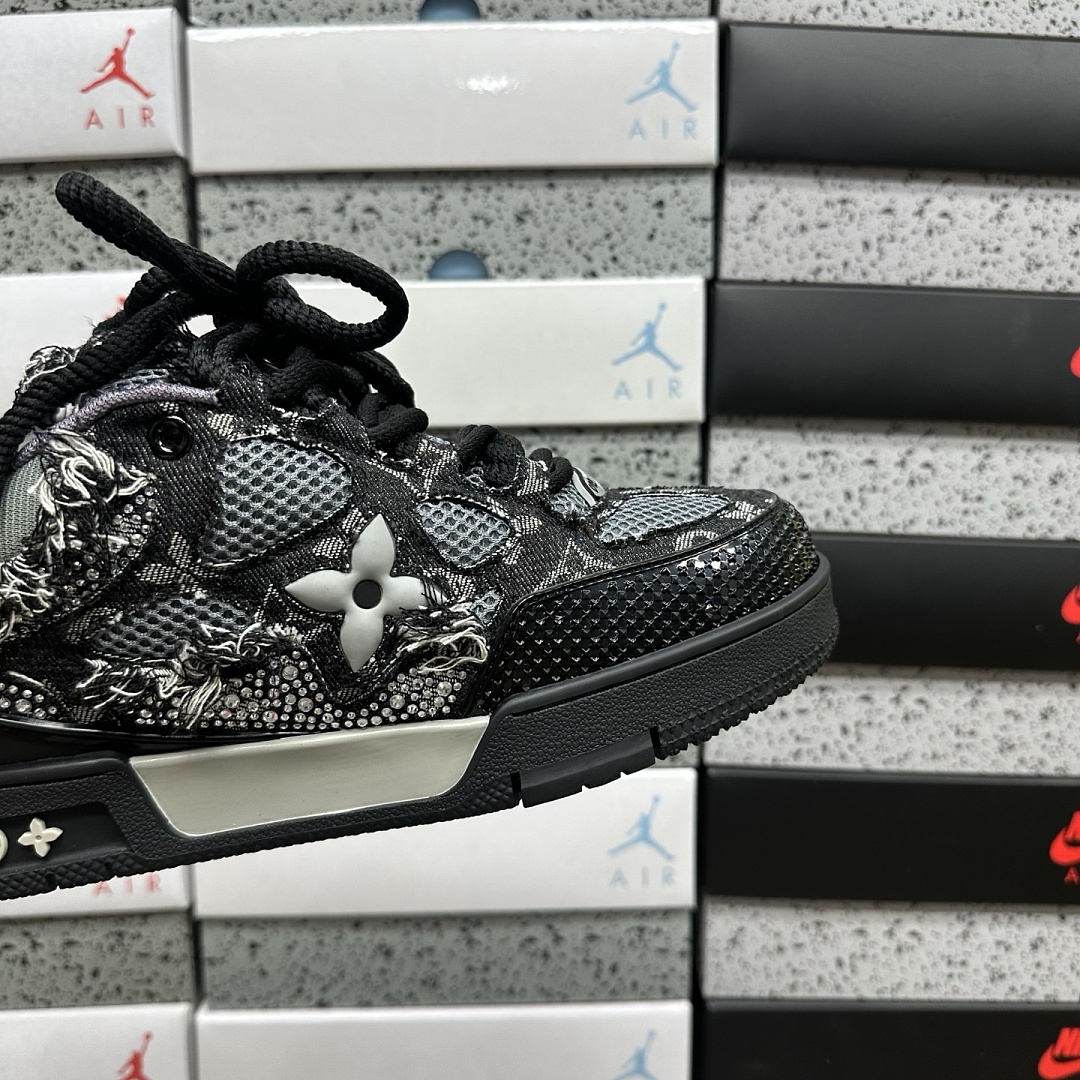 Louis Vuitton Skate Sneaker V3-11 - Image 8