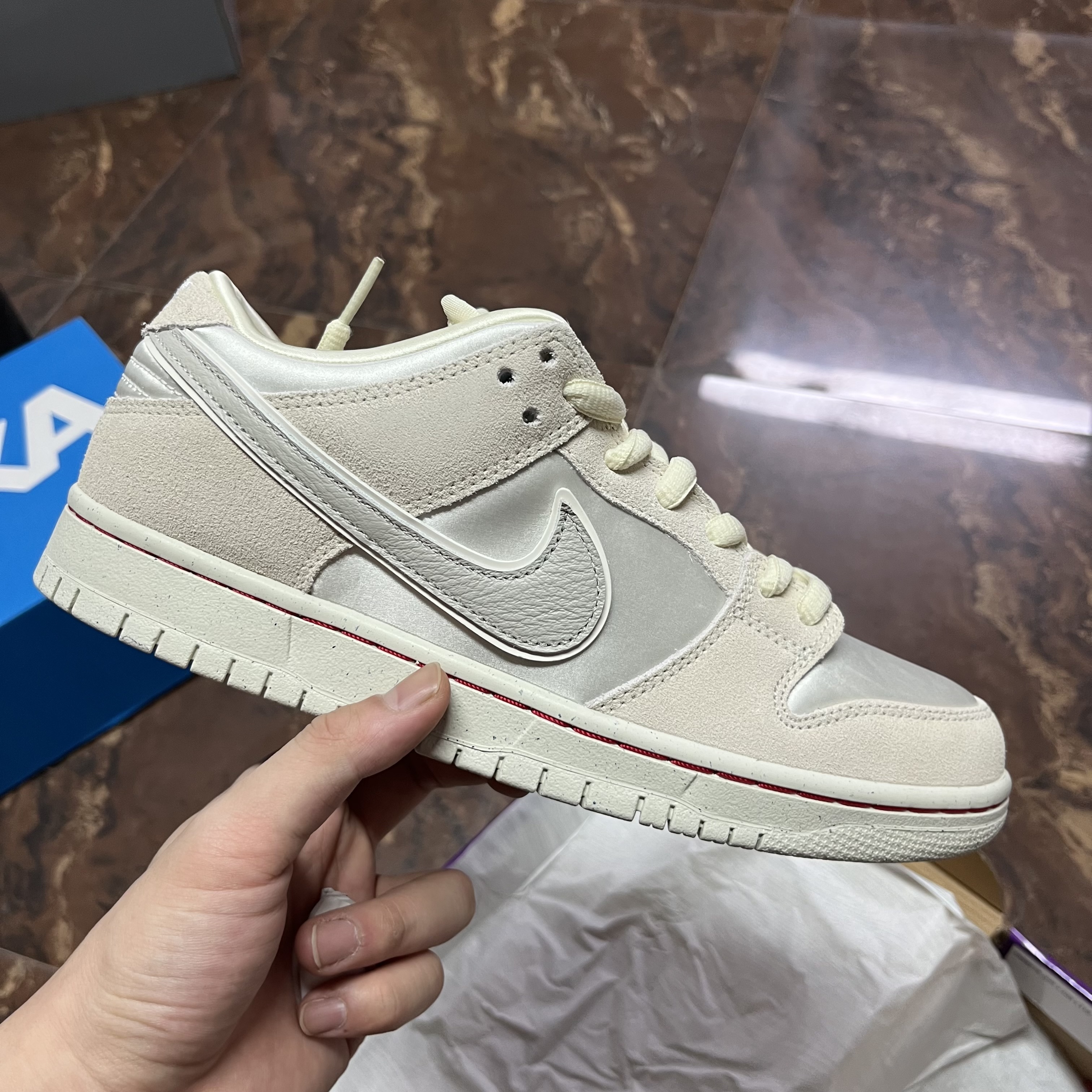 Nike SB Dunk Low City Of Love (Light Bone) - Image 12