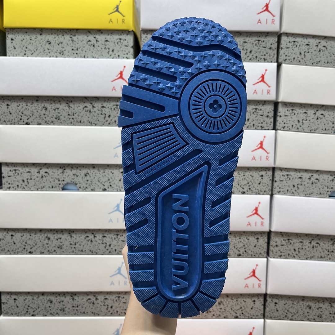 Louis Vuitton Trainer Maxi (Light Blue) - Image 7