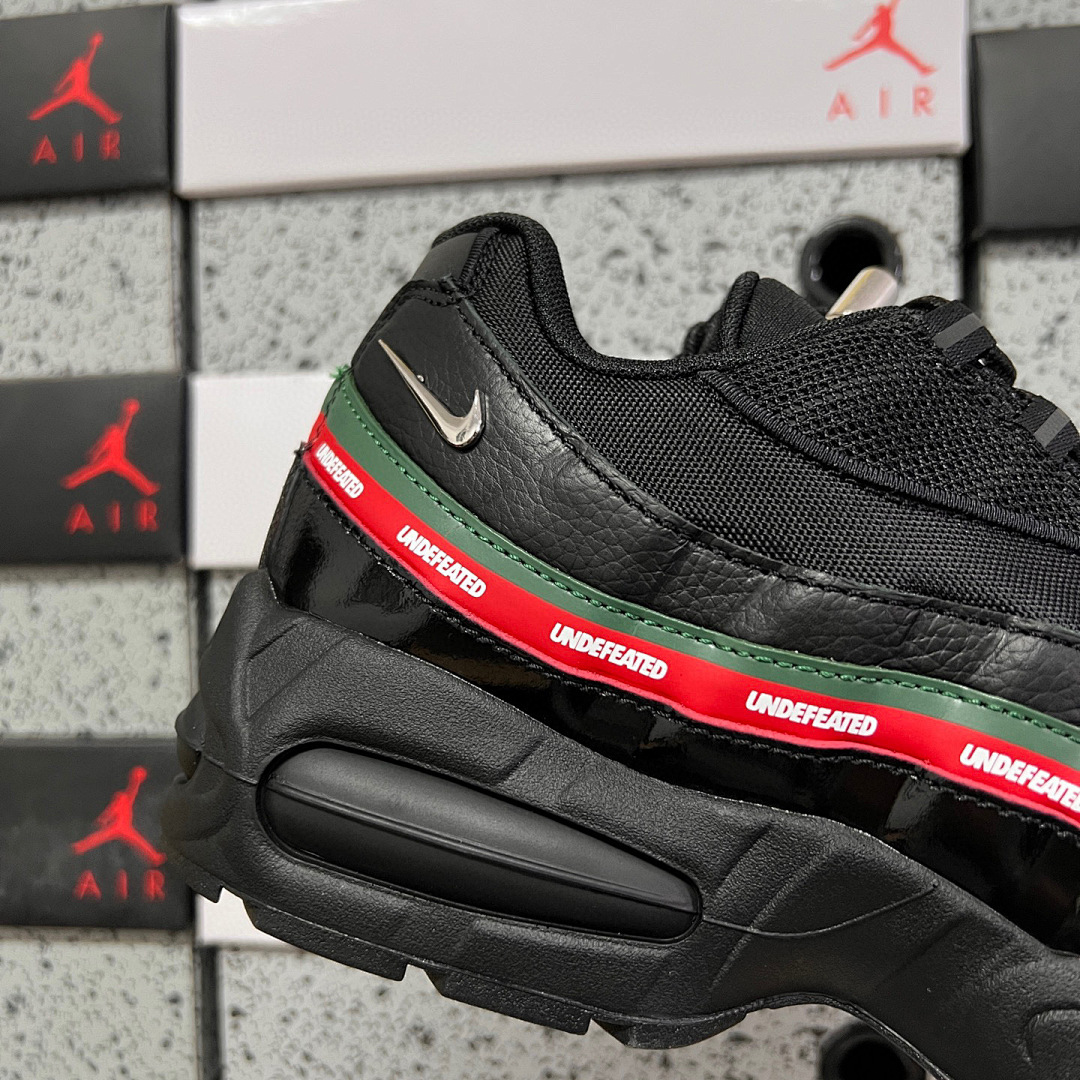 Nike Air Max 95 SP Undefeated (Black) - Image 5