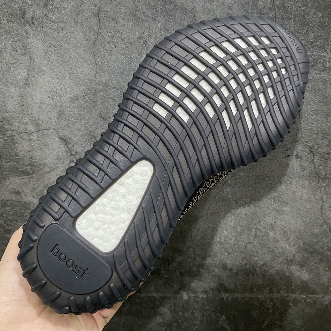 Adidas Yeezy 350 - Image 2