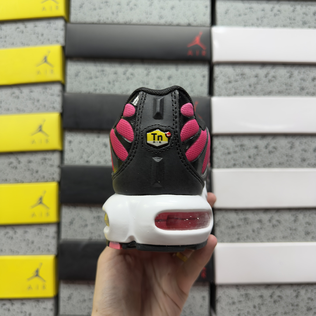 Nike Air Max Plus Black Hot Punch - Image 3