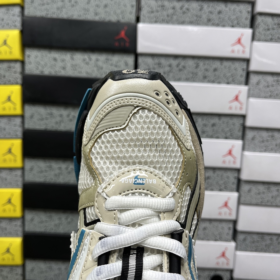 Balenciaga BLCG Runner - Image 56