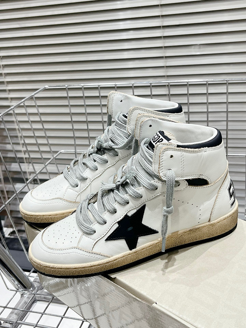 Golden Goose Deluxe Brand 27