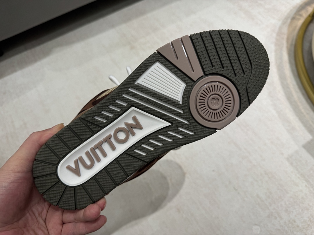 Louis Vuitton LV SkateBlack Sports Shoes - Image 7