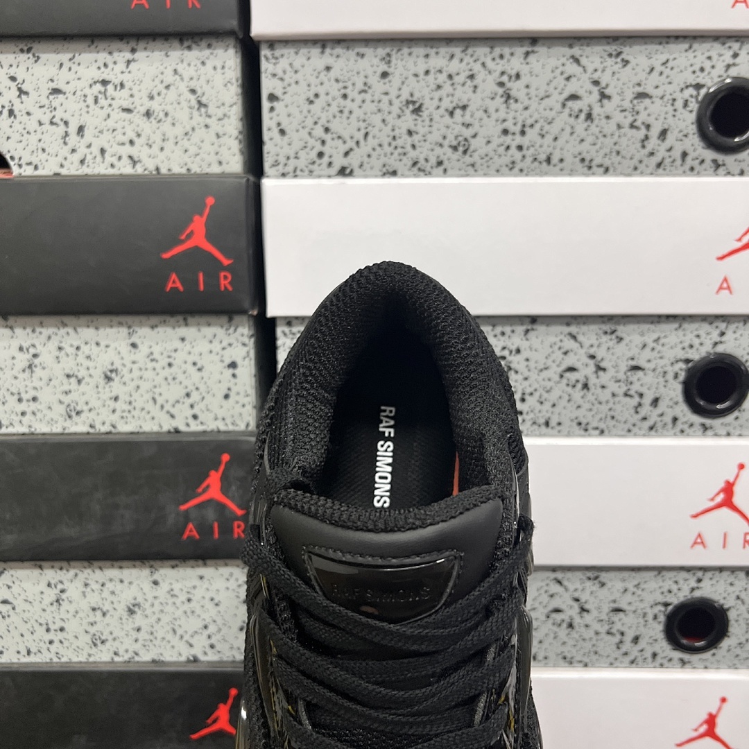 On Running Raf Simons Pharaxus - Image 5