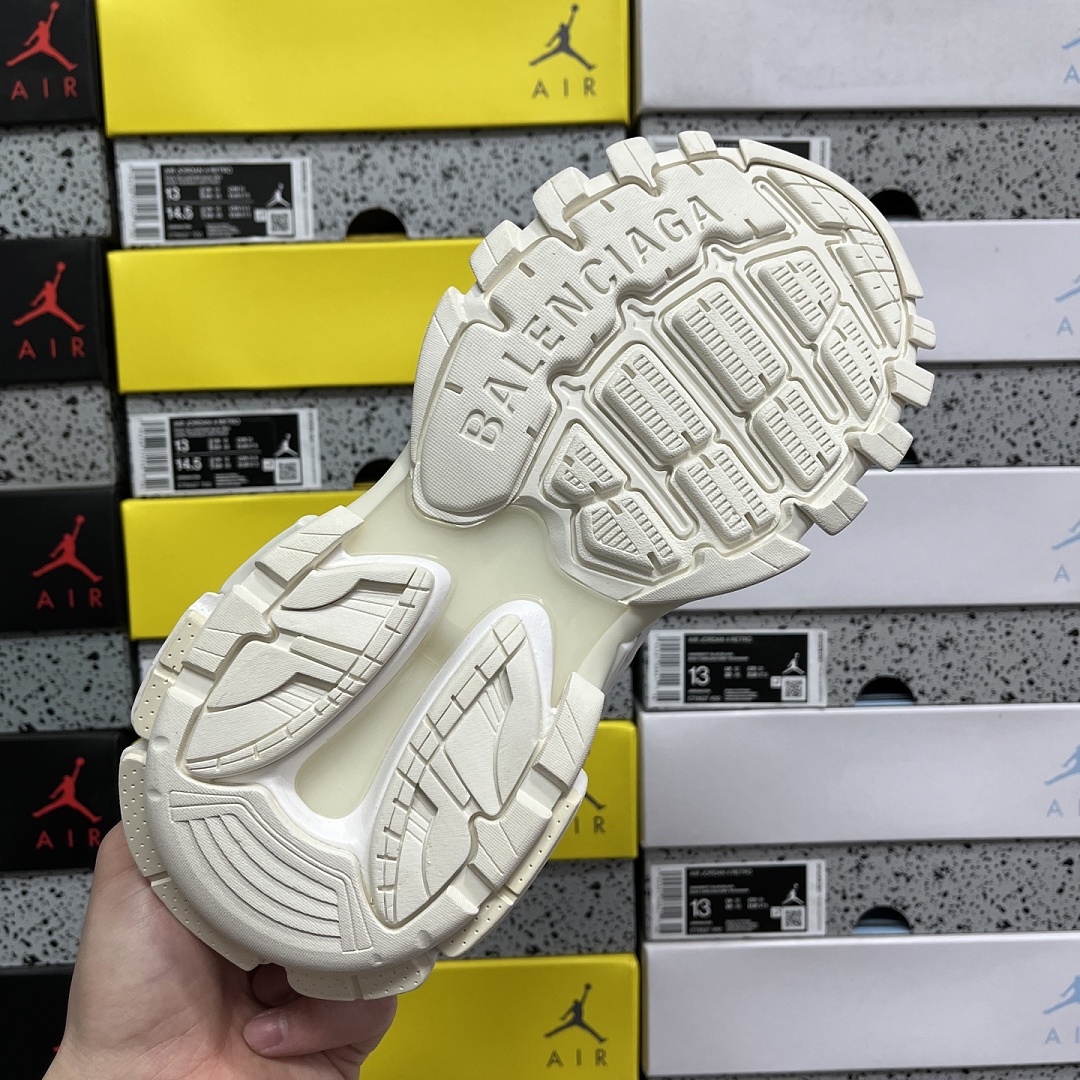 Balenciaga BLCG Track 3.0 - Image 4