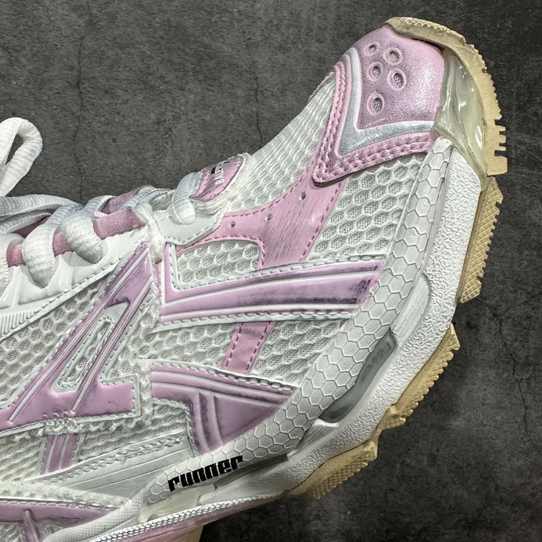 Balenciaga Runner - Image 105