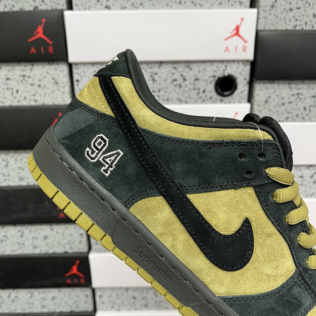 Nike SB Dunk Low Supreme Camper (Green 94) - Image 9