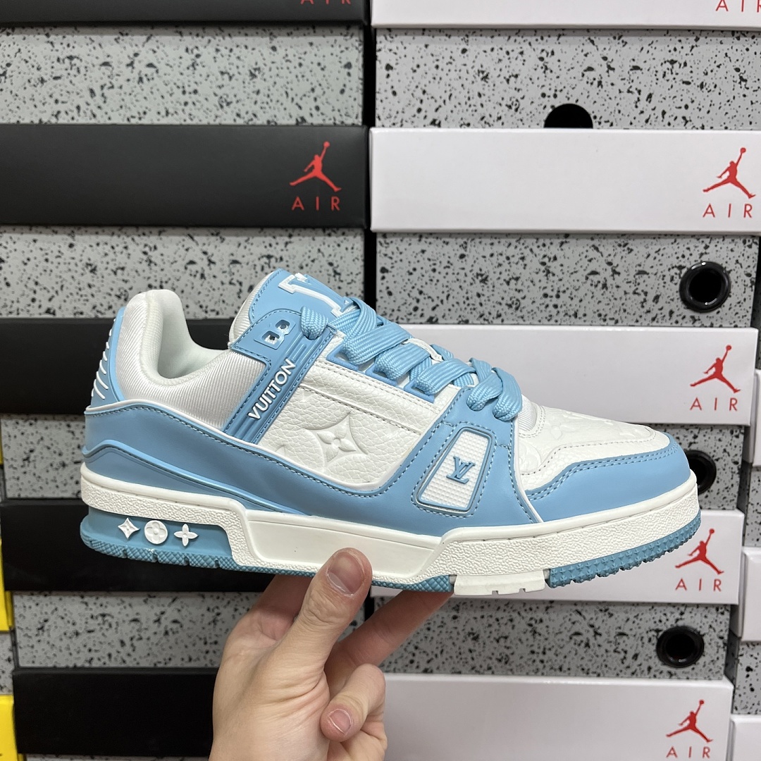 Louis Vuitton Trainer - Image 3