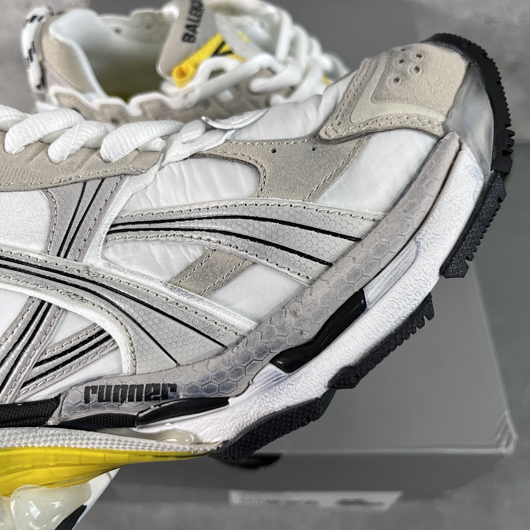 Balenciaga Runner 7.5 - Image 111