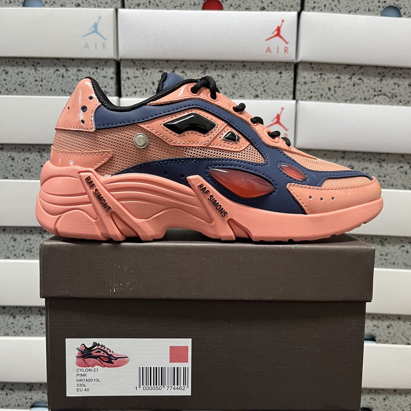 On Running Raf Simons Cylon-21 - Image 10