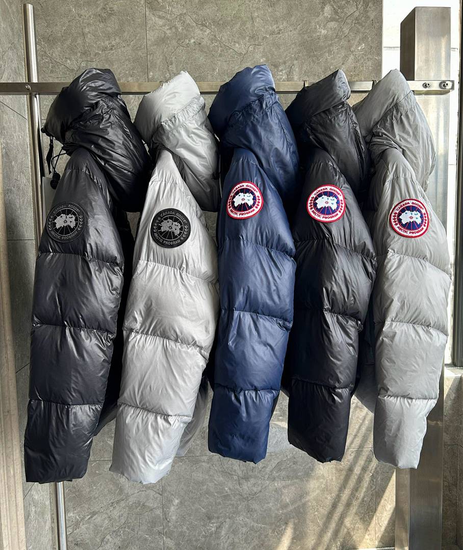 Canada Goose Crofton Puffer Jacket - Image 6