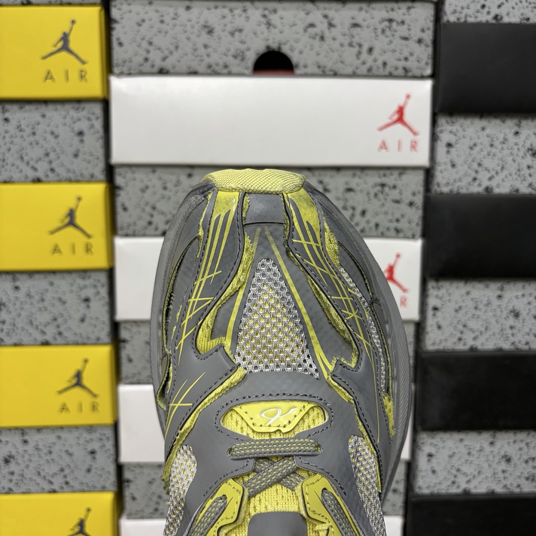 Balenciaga Jet 26 - Image 3