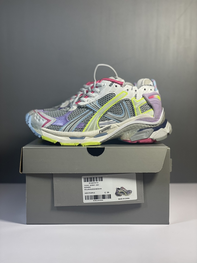 Balenciaga Runner 7.5 - Image 19