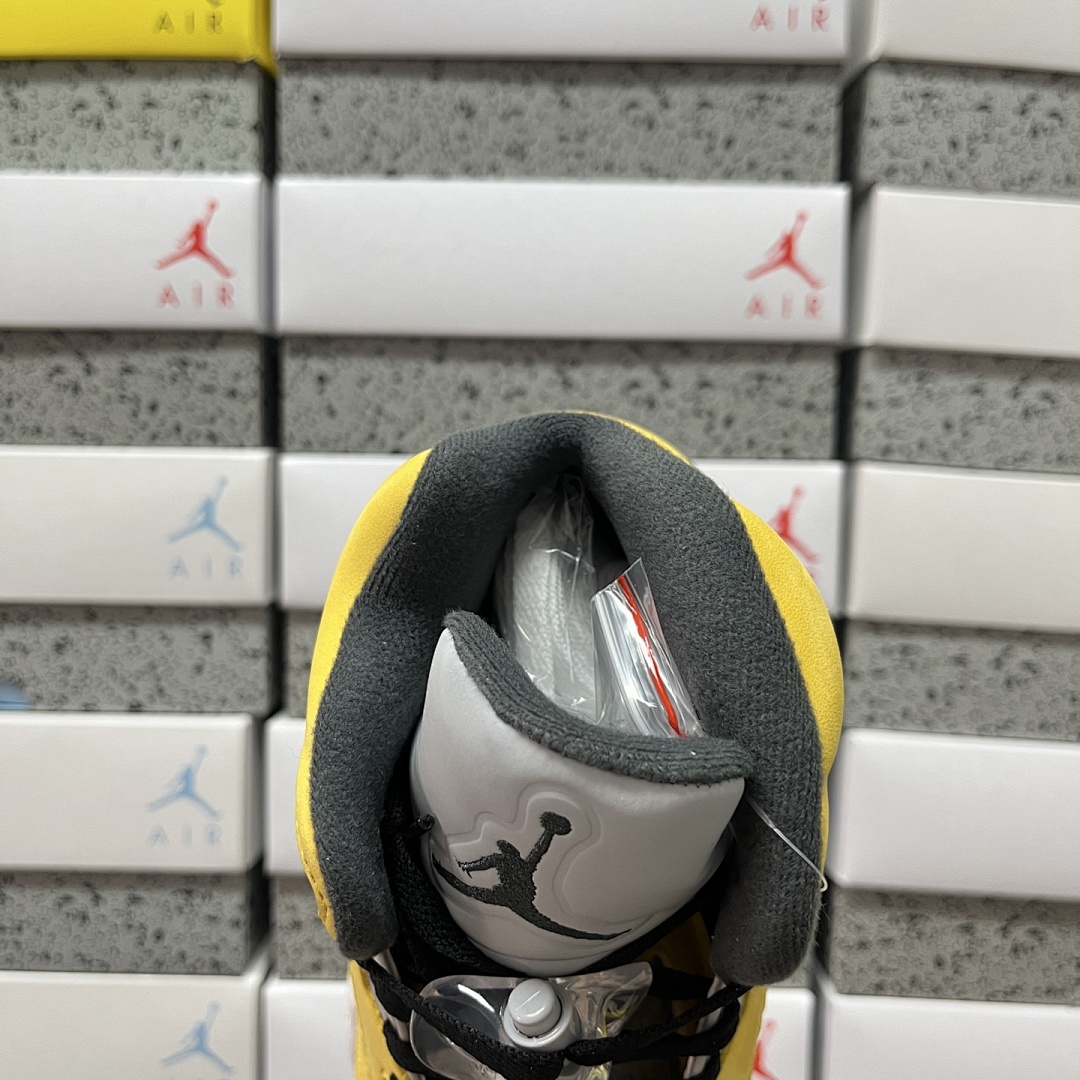 Nike Jordan 5 Retro Tokyo T23 IO3372-700 - Image 5