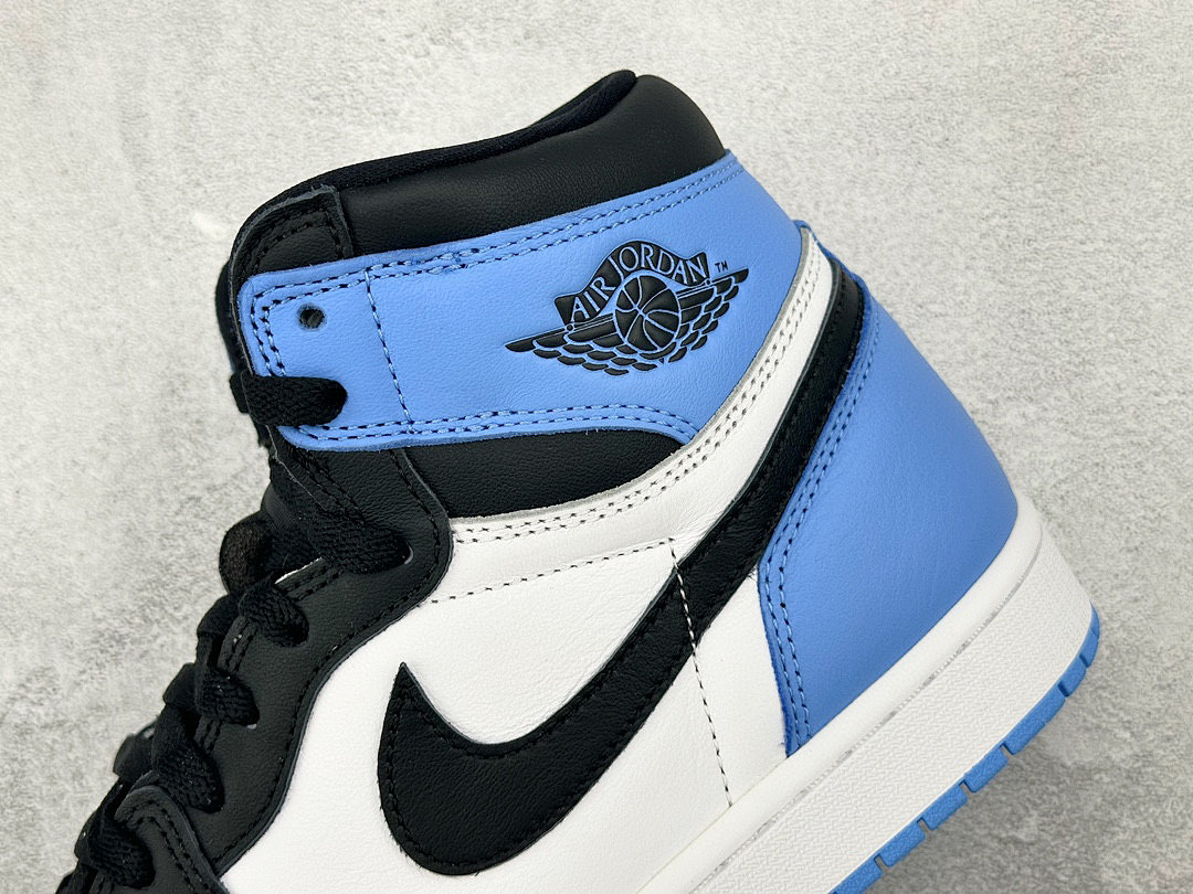 Chanel Jordan Air 1 High OG "University (Blue) - Image 6