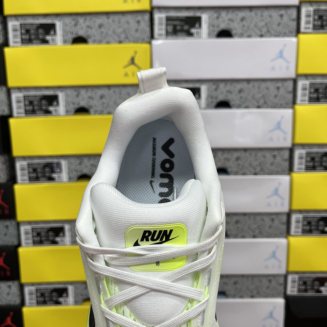Nike Zoom Vomero - Image 4