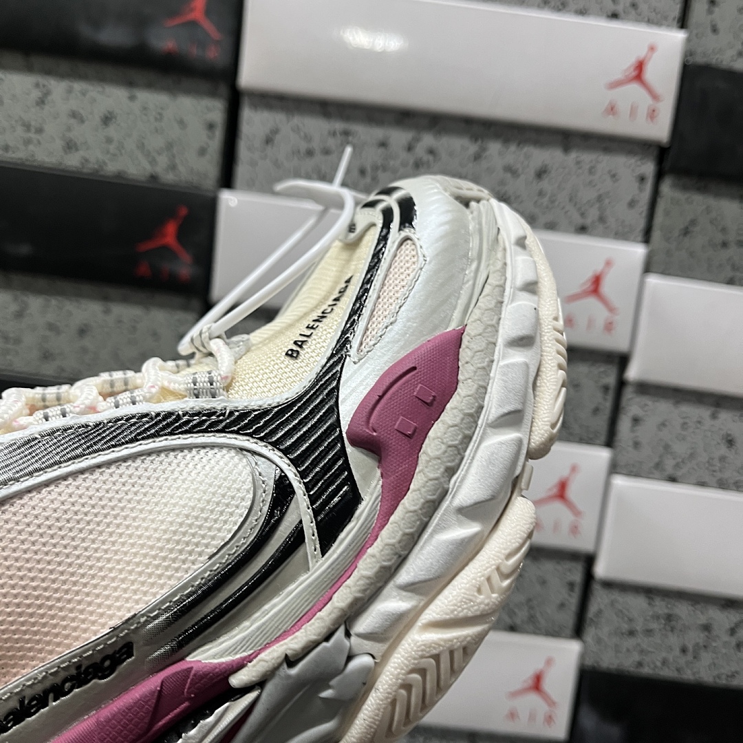 Balenciaga Triple S 2 - Image 9