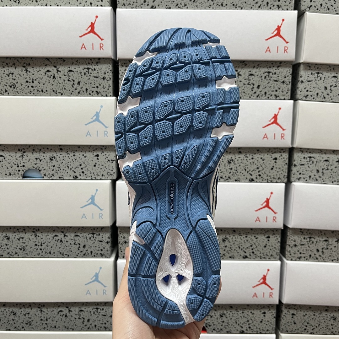 New Balance 740V2 Heron Blue Vintage Indigo - Image 3