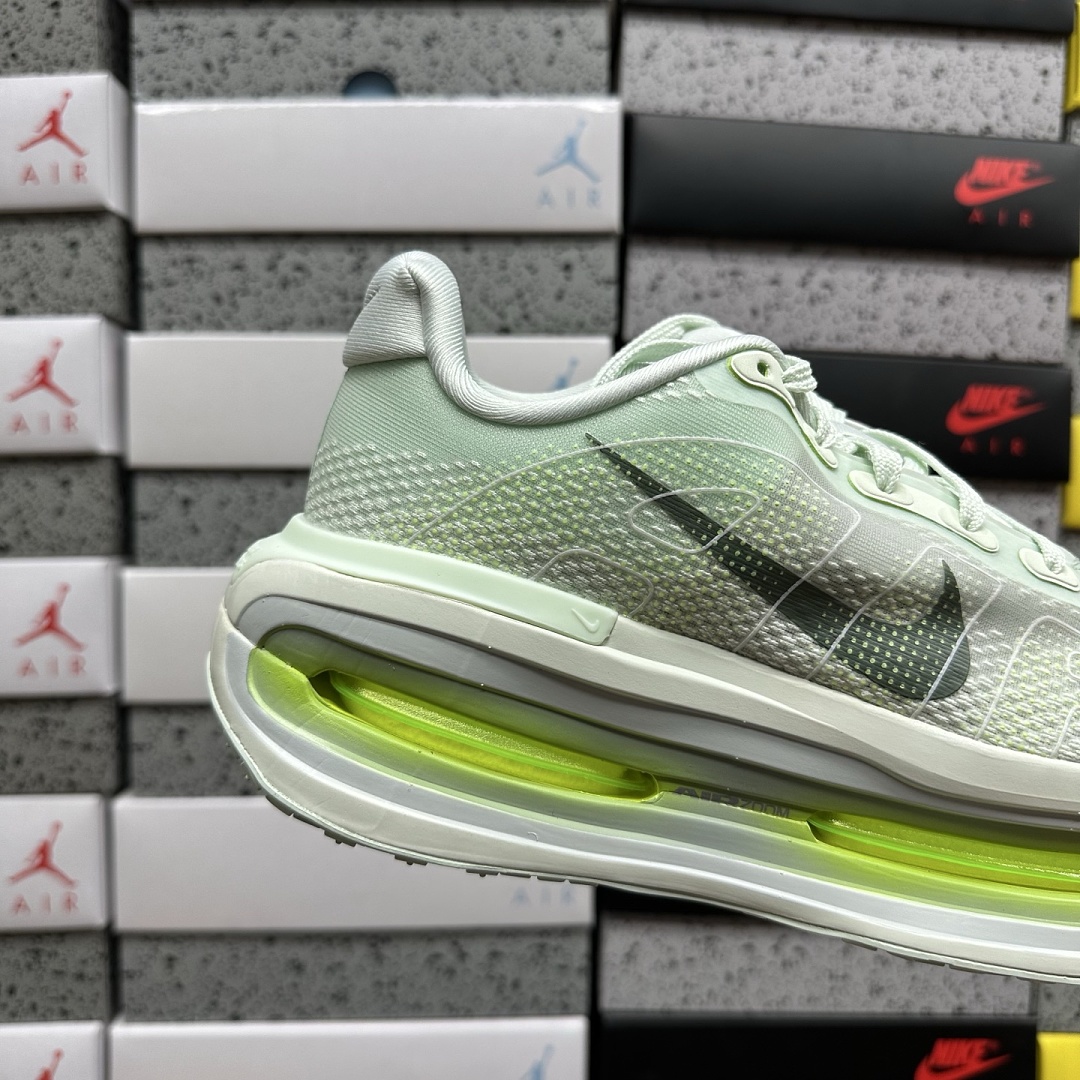 Nike Vomero Premium Barely Volt - Image 10