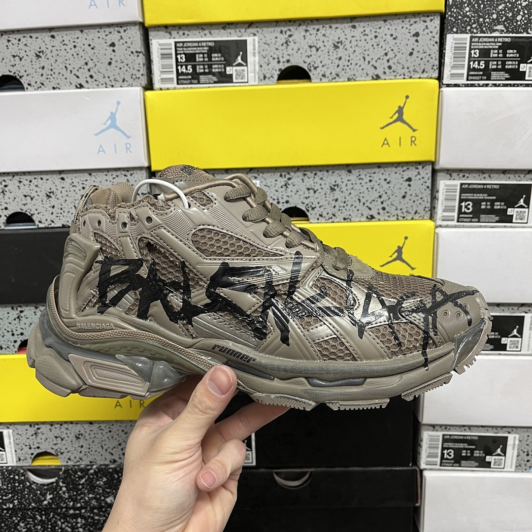 Balenciaga BLCG Runner 7.0 - Image 3