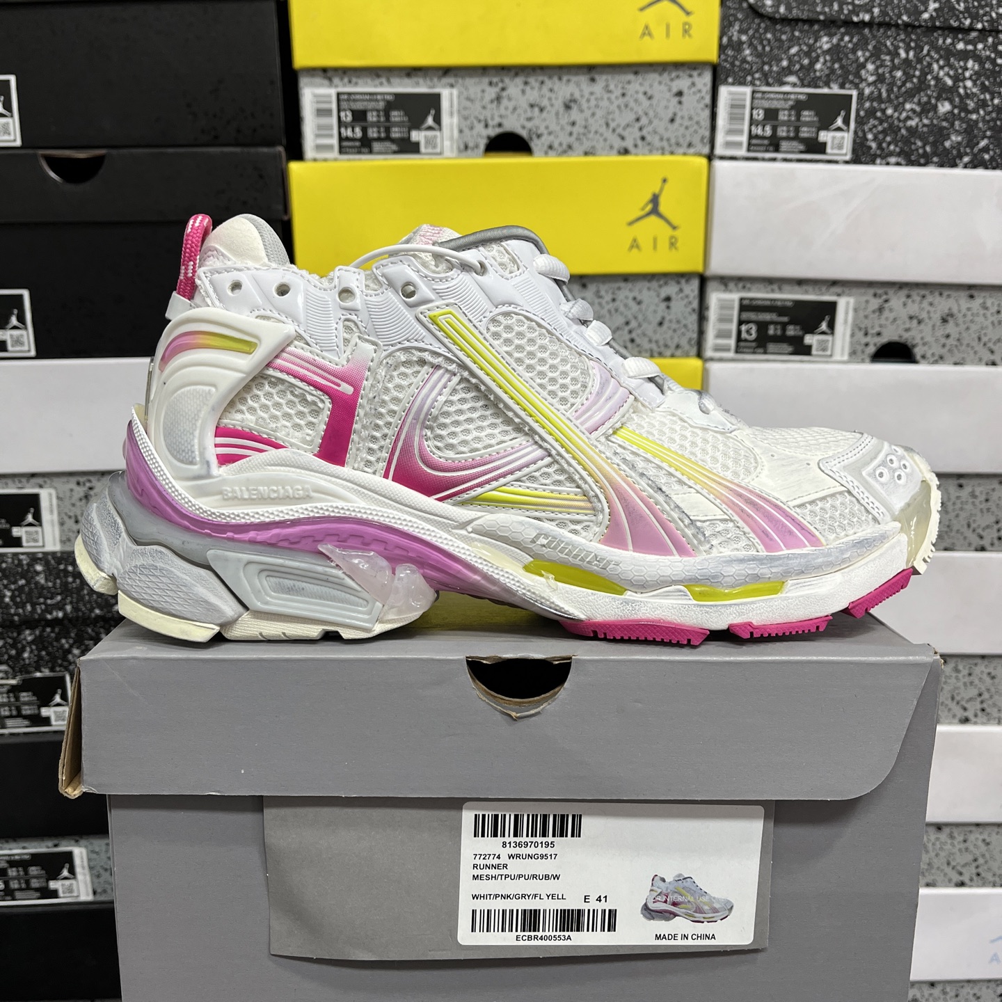 Balenciaga BLCG Runner 7.5 - Image 11