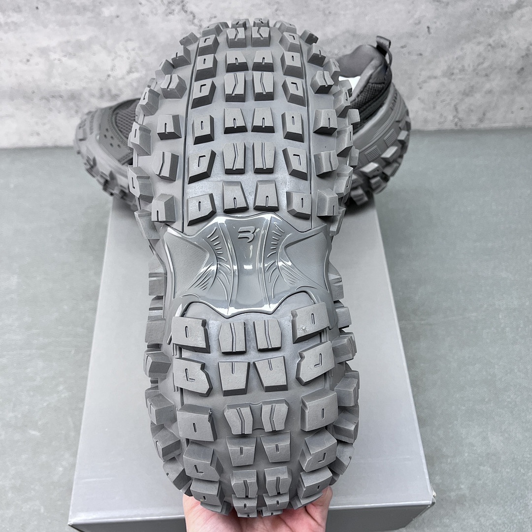 Balenciaga Defender - Image 48