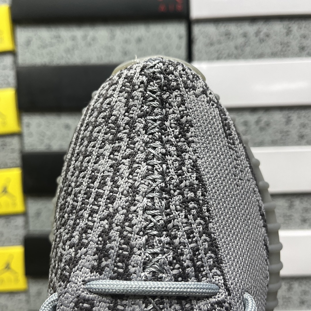 Adidas Yeezy Boost 350 V2 - Image 3