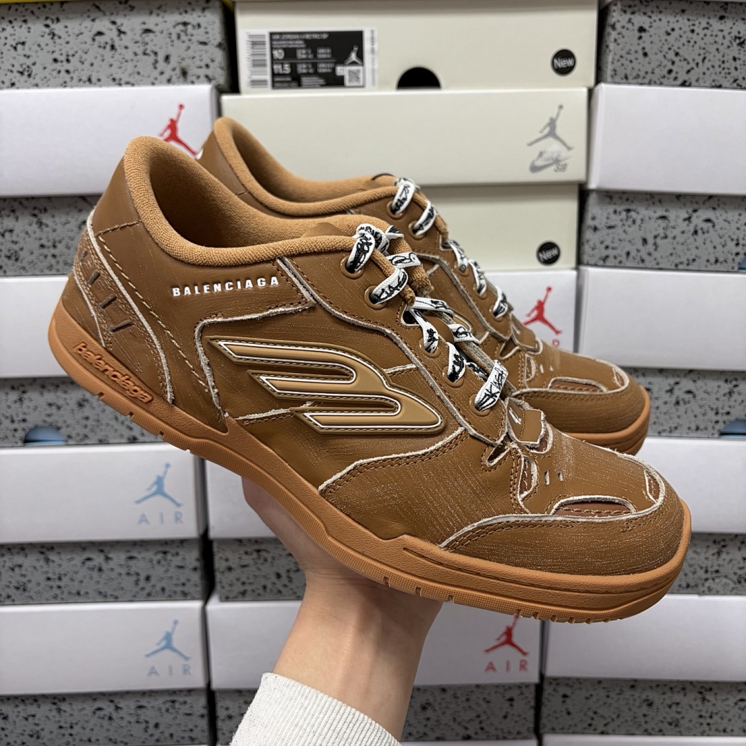Balenciaga Hamptons Sneakers 18 Gen - Image 2