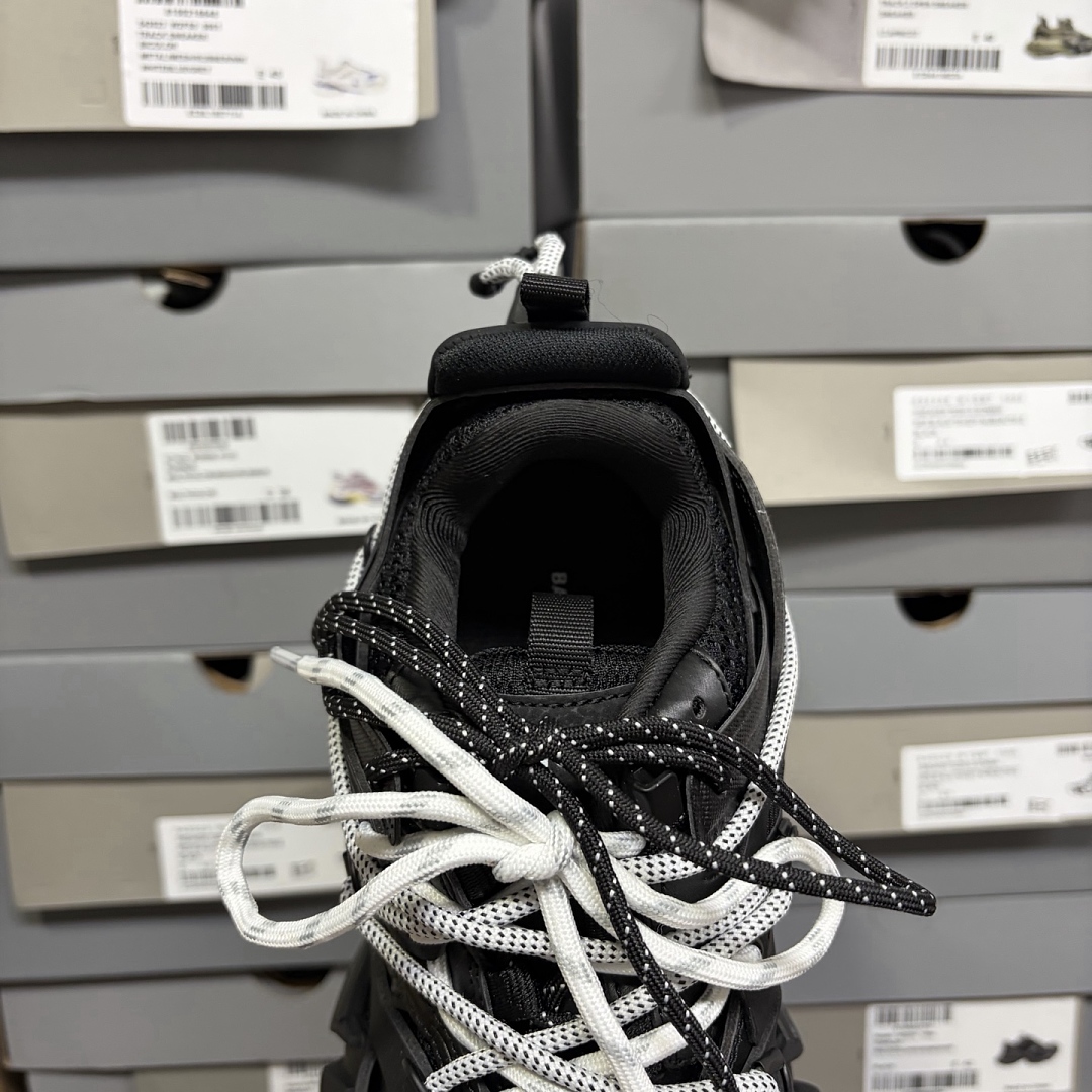 Balenciaga Track Trail Laces 3.0 - Image 10