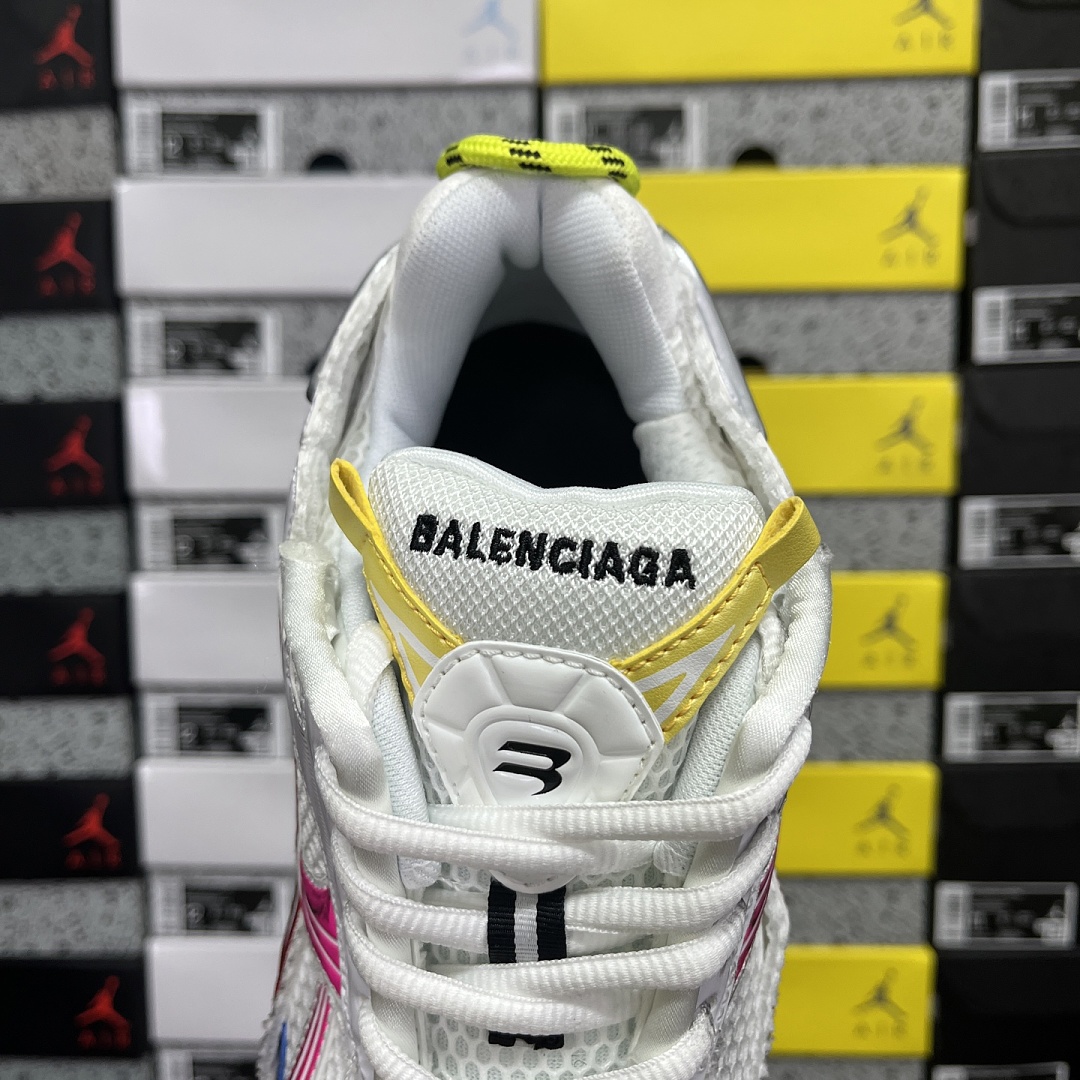 Balenciaga BLCG Runner 7.5 - Image 6