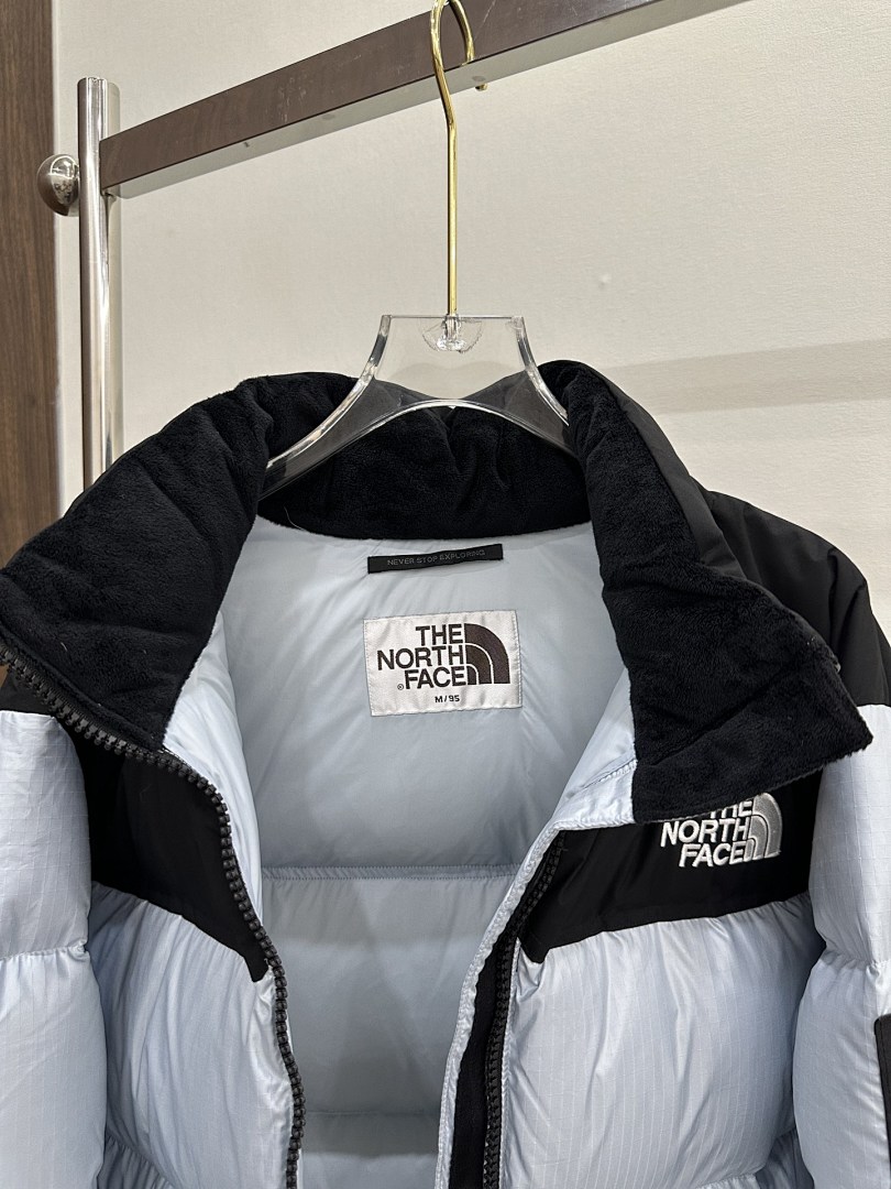 Chanel The North Face White Label Novelty Nuptse Down Jacket (Asia Sizing) - Image 19