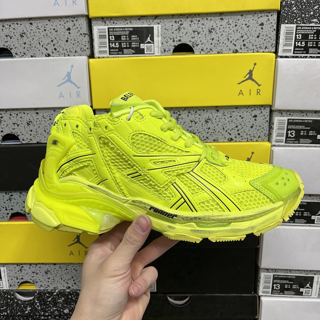 Balenciaga BLCG Runner 7.0 - Image 6