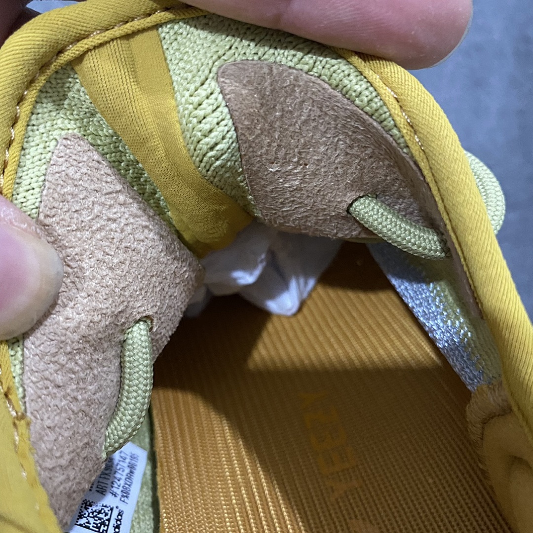 Adidas Yeezy 350 Swamp Translucent Starry - Image 15
