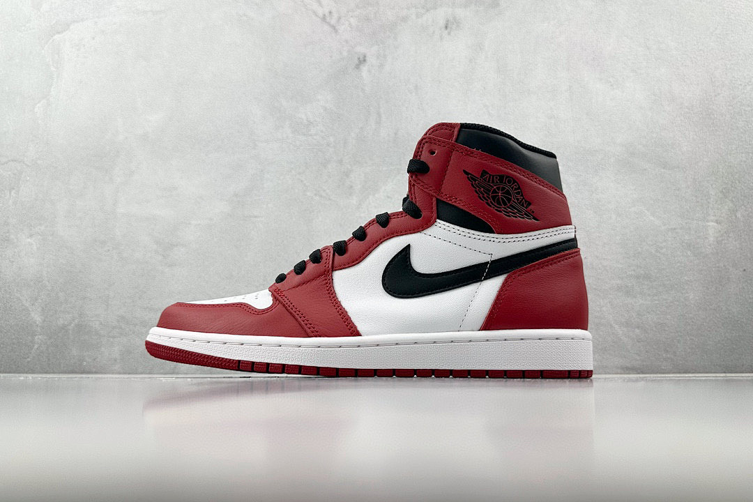 Chanel Air Jordan AJ1 Retro High - Image 2