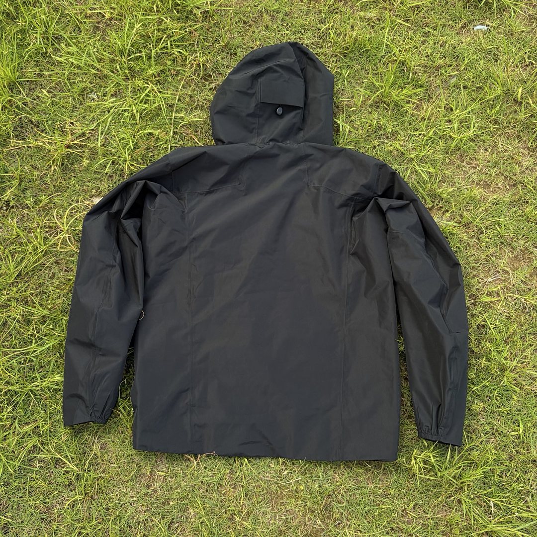 Arc'teryx Solano Hoodie Shell Jacket Black Hooded Windbreaker (Silver) - Image 14