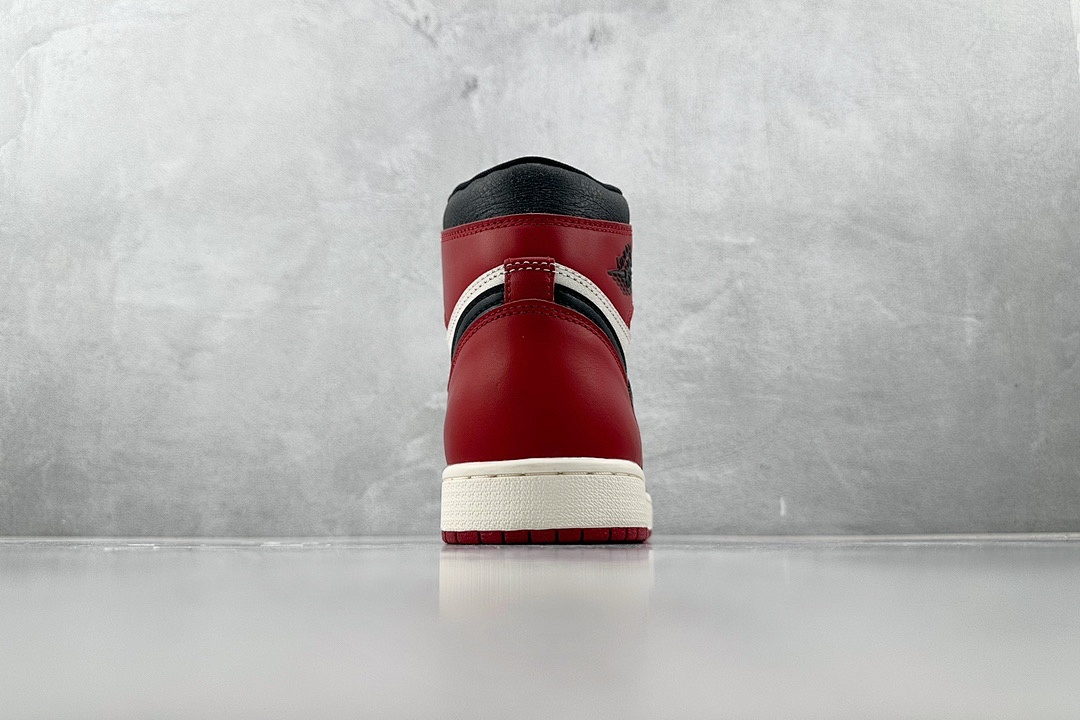 Chanel Jordan Air 1 Chicago - Image 11
