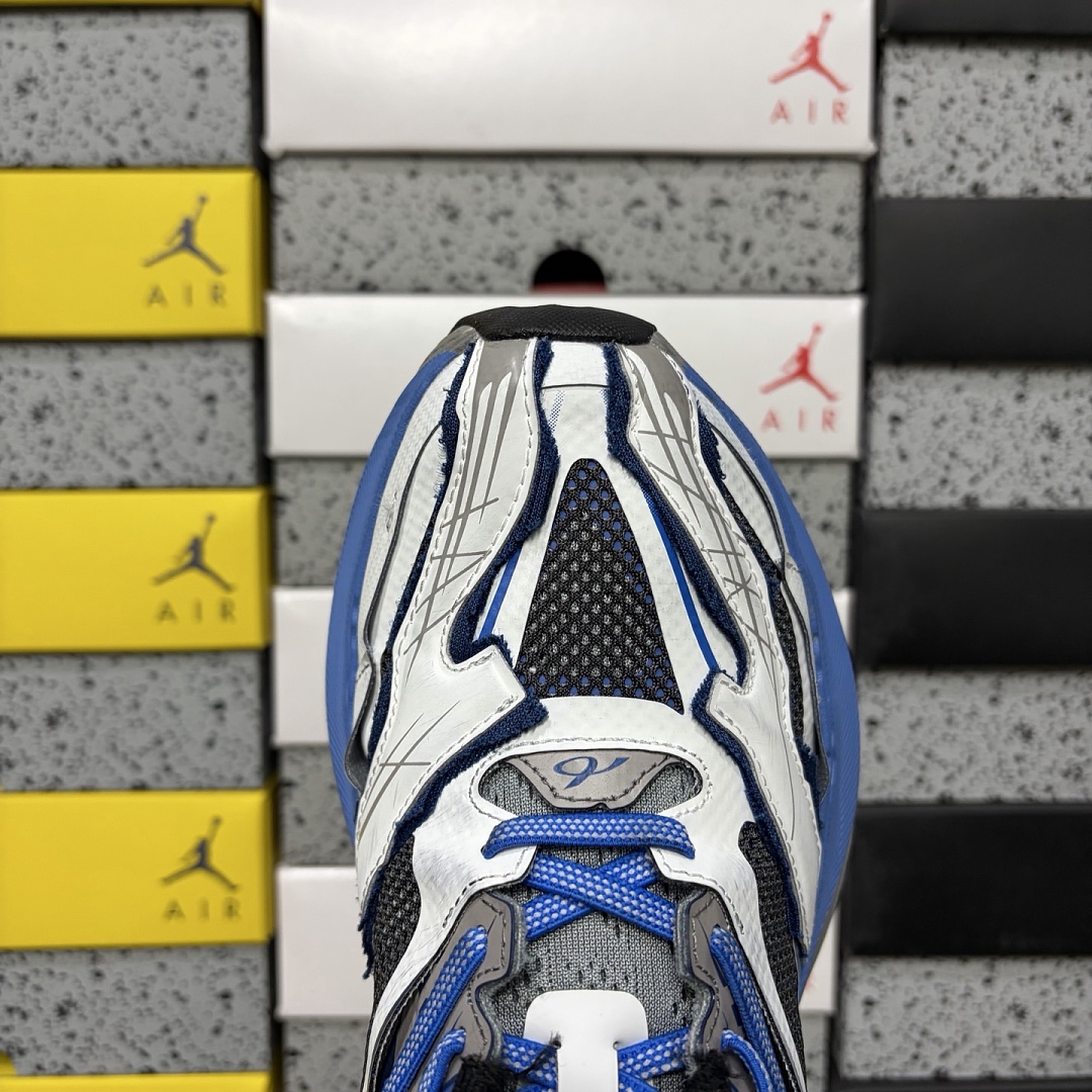 Balenciaga Jet 26 - Image 2