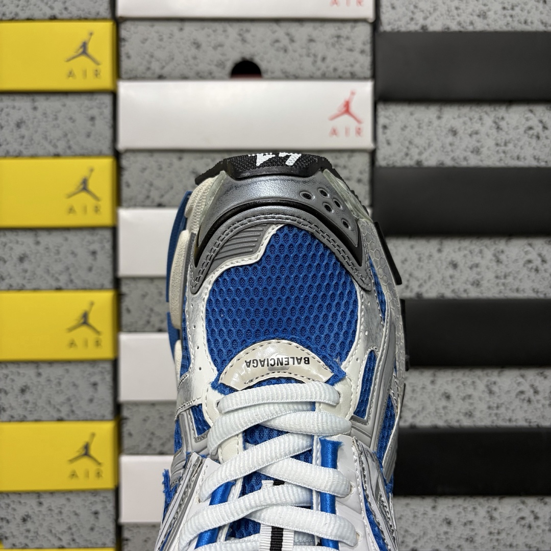 Balenciaga BLCG Runner 7.0 - Image 2