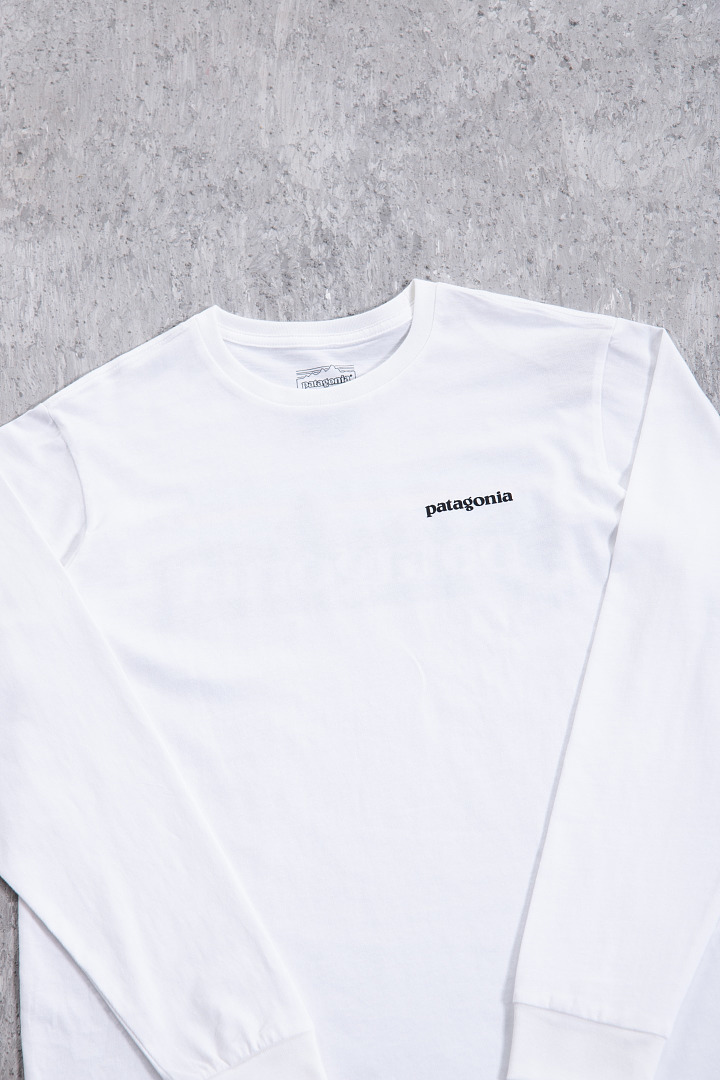 On Running 148 P6 Long Sleeve T : (Black White) - Image 10