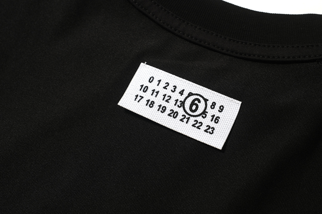 On Running 108 M6 LOGO Short Sleeve T Black White 46 48 50 52 8089# - Image 11