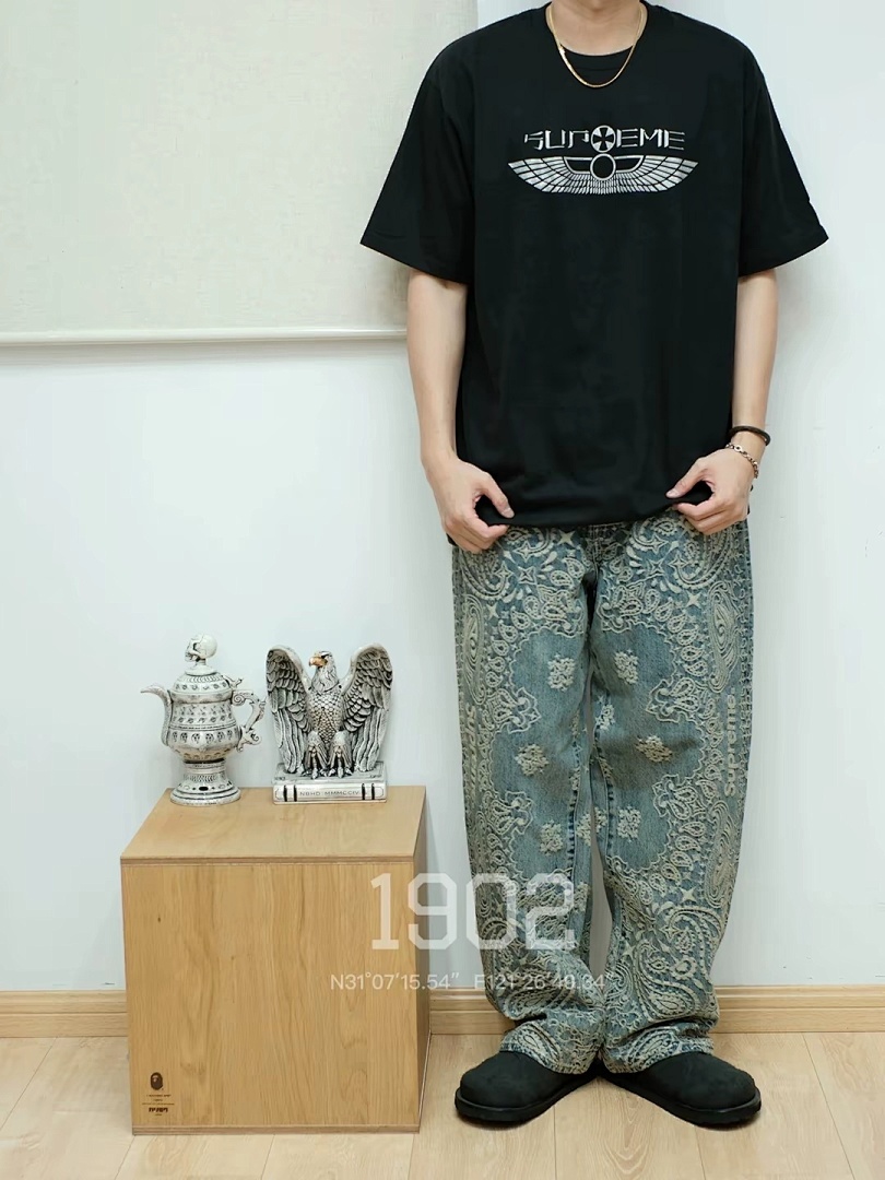 Supreme 498 SS25 BANDANA JACQUARD BAGGY JEAN Floral Fruit (Black) - Image 40