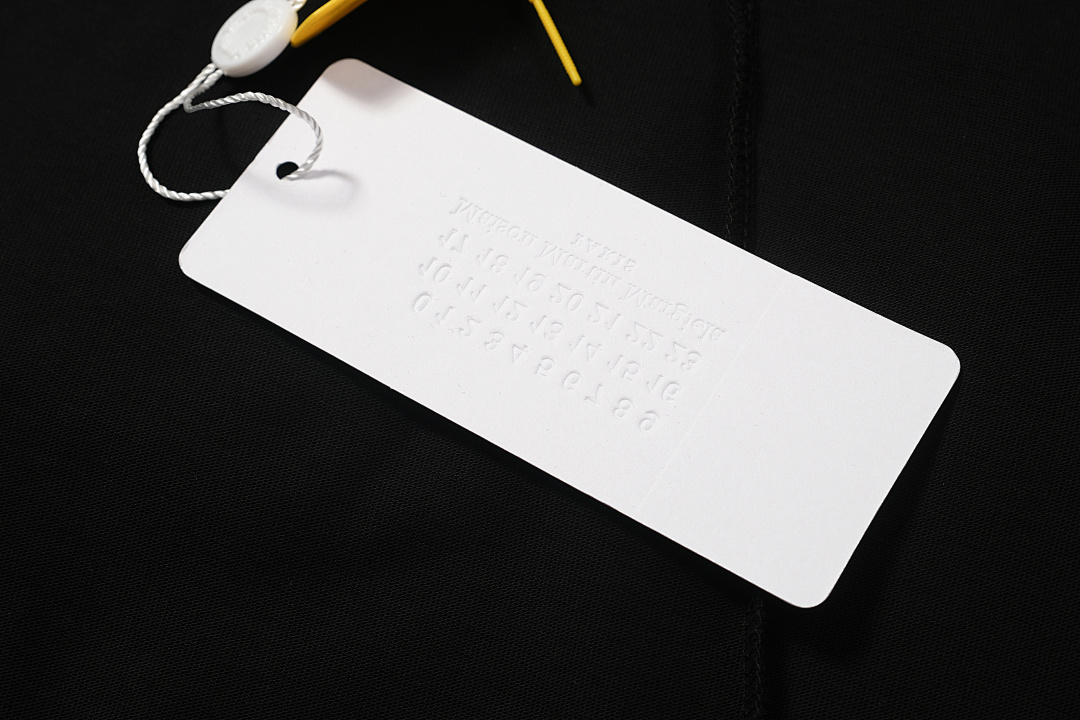 On Running 118 M6 Embroidered Short Sleeve T Black White 46 48 50 52 8087# - Image 13