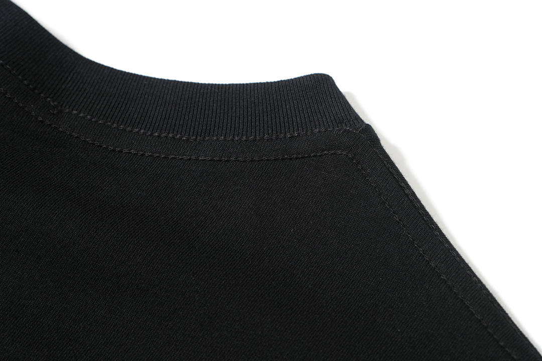 Christian Louboutin 128 THUG CLUB × Complexcon Limited Exclusive Stud Short Sleeve T Black S-L 8022# - Image 6