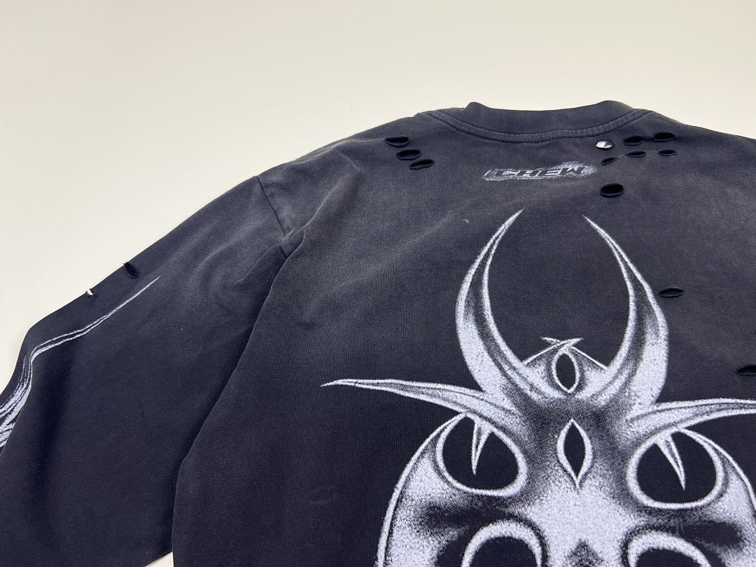 Chanel 168 CHEW FOREVER｜ Long Sleeve : Water Black S M L - Image 13