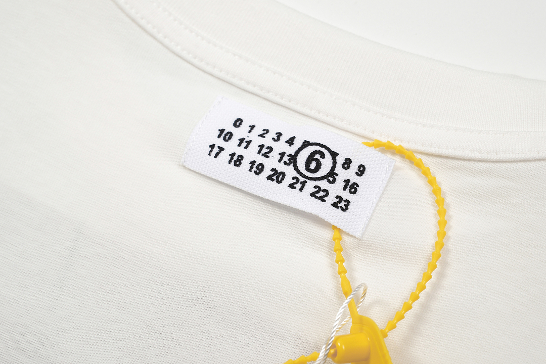 On Running 128 MM Print Short Sleeve T White 46 48 50 52 8303# - Image 10