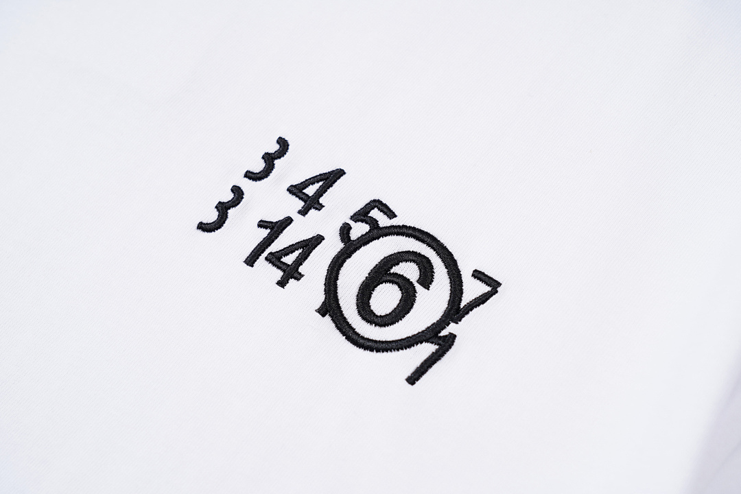 On Running 118 MM6 Maison Margiela Embroidered LOGO Label Short Sleeve T Black White 46 48 50 52 3950# - Image 28